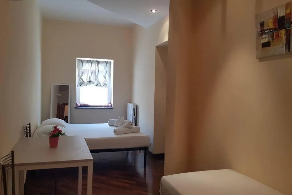 Lovely 11 Guests Flat, Via Tribunali, City Center! Napoli Appartamento