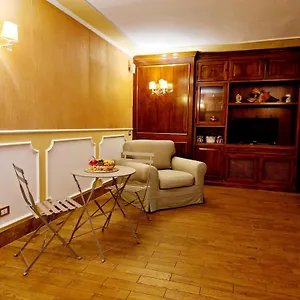 Appartamento Fuga A, Napoli
