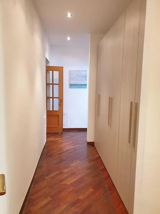 Lovely 11 Guests Flat, Via Tribunali, City Center! Nápoles Apartamento