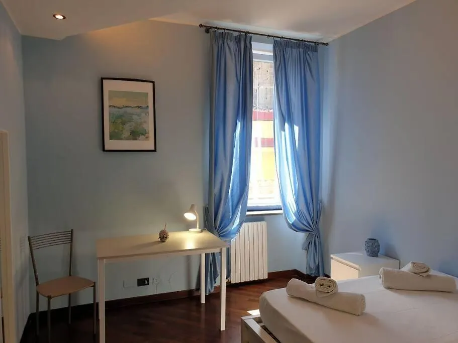 Lovely 11 Guests Flat, Via Tribunali, City Center! Nápoles Italia