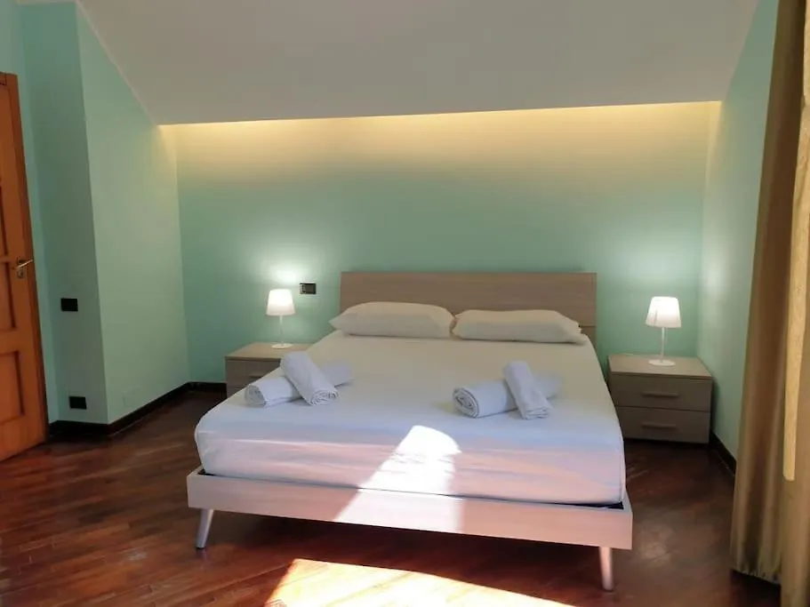 Lovely 11 Guests Flat, Via Tribunali, City Center! Nápoles Apartamento