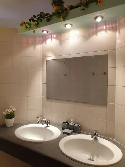 Apartamento Lovely 11 Guests Flat, Via Tribunali, City Center! Nápoles Italia