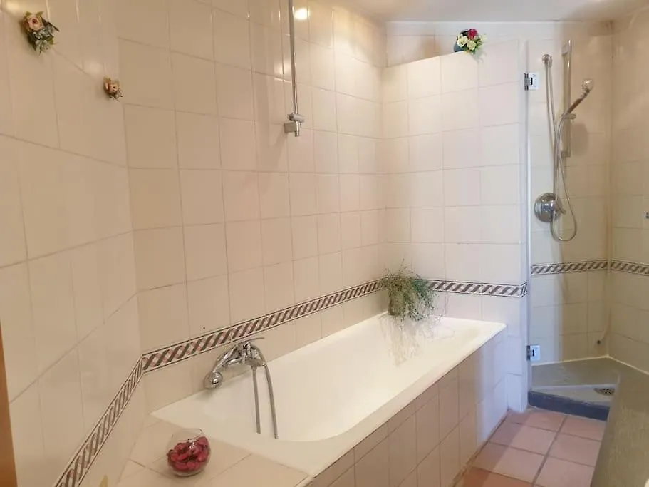 Lovely 11 Guests Flat, Via Tribunali, City Center! Νάπολη 0*,  Ιταλία